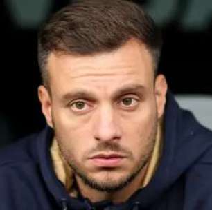 Alô Anselmi: Camisa 9 destaque internacional, afirma desejo de atuar no Botafogo