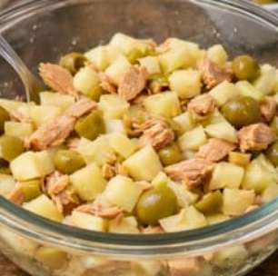 Salada de batata com atum fácil: quem provou, amou