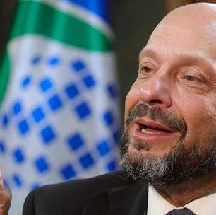 Presidente do INSS é demitido e servidora de carreira é nomeada pelo governo