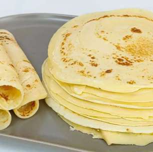 Receita de massa de panqueca sem leite leve e muito saborosa para servir no almoço ou jantar