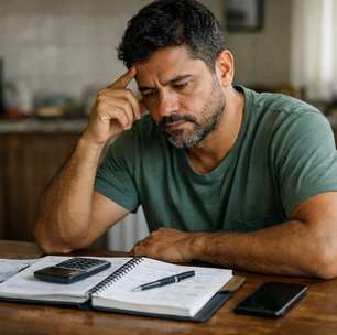 Dinheiro em 2026: Veja 4 erros financeiros que você deve abandonar agora para mudar de vida