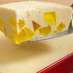 Sobremesa mosaico de abacaxi: é só bater no liquidificador e levar para gelar para ter um doce incrível