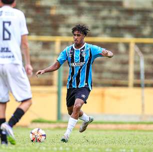 Grêmio decide no primeiro tempo contra o Ceará e avança às semifinais da Copinha