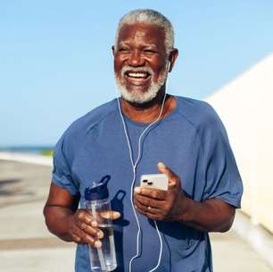 Abdominal depois dos 50 é bom, mas esses três exercícios são tremendamente eficazes pra queimar gordura localizada