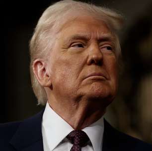 'Temos uma armada seguindo naquela direção': Trump ameaça Irã com envio de tropas