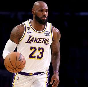 LeBron James fica fora dos titulares do All-Star após 22 ano