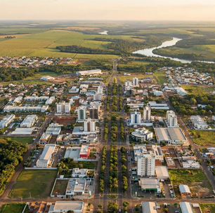 Cidade do norte mato-grossense combina agronegócio forte e vida urbana