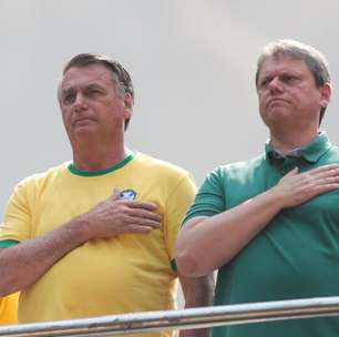 Tarcísio diz que visita a Bolsonaro é gesto de solidariedade, não de articulação política