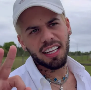 Zé Felipe foge de clínica após médico sugerir exame íntimo: 'Vazei'