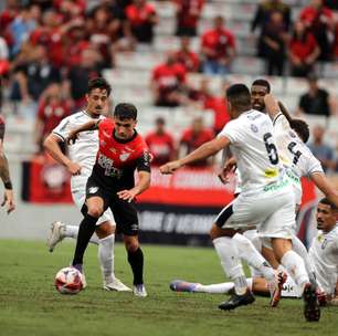 Athletico domina, vence Galo Maringá com autoridade e avança no Paranaense