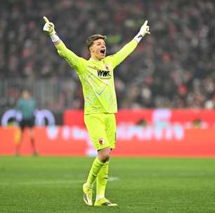 Augsburg destrona o Bayern Munique com vitória surpreendente na Allianz Arena