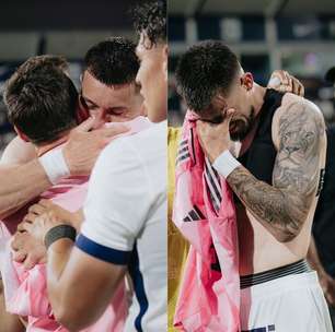 Argentino do Alianza Lima tem tatuagem de Messi e chora ao trocar camisa com ídolo em amistoso