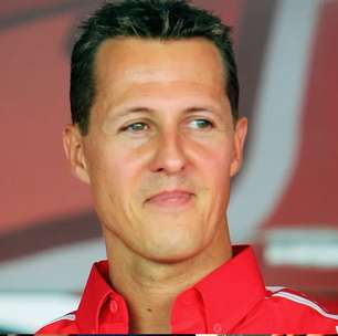Michael Schumacher passa a usar cadeira de rodas 12 anos após acidente de esqui, diz jornal
