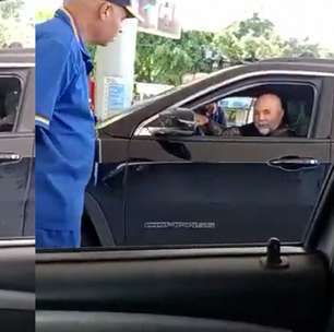 Torcedor do Atlético-MG encontra Sampaoli e faz apelo: 'Some com o Rony do Galo'