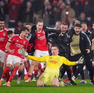Goleiro faz gol no fim, Benfica vence o Real Madrid e se garante nos playoffs da Champions