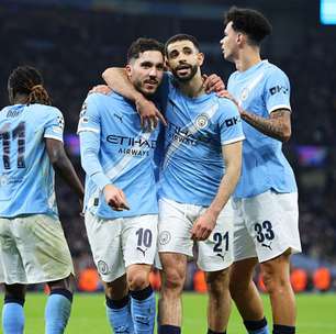 Manchester City vence e vai às oitavas de final da Champions
