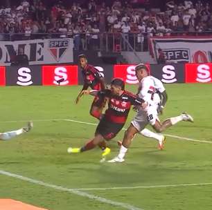 Foi pênalti no Arrascaeta? CBF divulga áudio do VAR sobre decisão polêmica em São Paulo x Flamengo