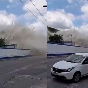 Vídeo mostra momento do estouro de tubulação que alagou ruas e arrastou carros no RJ