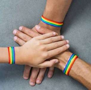 Uma em cada seis mortes por suicídio envolve jovens LGBTs, diz estudo