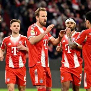 Luis Díaz faz hat-trick, Bayern goleia Hoffenheim e mantém frente na liderança do Alemão