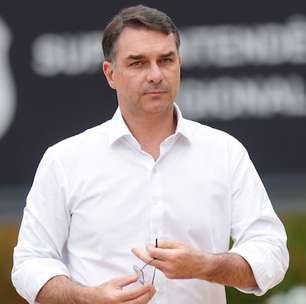 Flávio Bolsonaro usa linguagem neutra em postagem: vocabulário foi vetado por lei de Lula