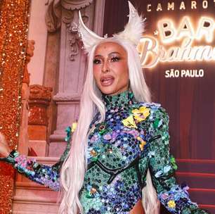 Sabrina Sato usa peruca platinada e orelhas de raposa; veja fotos
