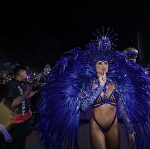 Ex-bailarina do Faustão diz que 'renasceu' ao desfilar no carnaval após prisão