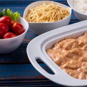 Strogonoff de frango simples: o segredo para o molho perfeito