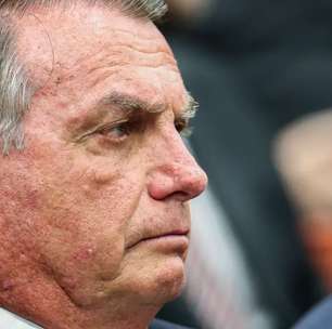 Carlos revela piora em estado de saúde do pai, Jair Bolsonaro