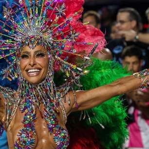 Fantasia de 40 kg e encontro com Paolla Oliveira: veja como foi o desfile de Sabrina Sato