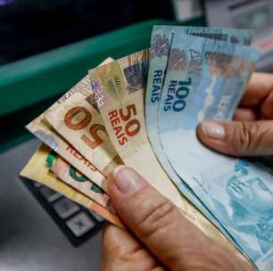 13º Salário 2026: Com mínimo de R$ 1.621, veja o valor das parcelas e quem tem direito à antecipação