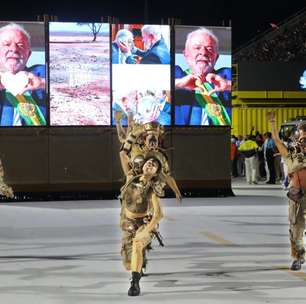 Partido de Bolsonaro aciona o TSE contra Lula por desfile na Sapucaí