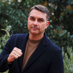 Flávio Bolsonaro representa a farsa do bolsonarismo moderado nas eleições