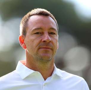 John Terry admite frustração por não assumir o Chelsea como interino