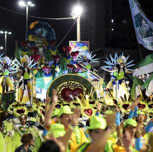Acadêmicos de Santa Cruz vence Série Prata e retorna à Sapucaí