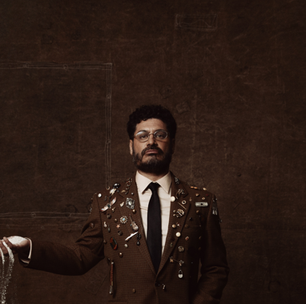 Terra lança revista comemorativa dos seus 25 anos com Criolo na capa