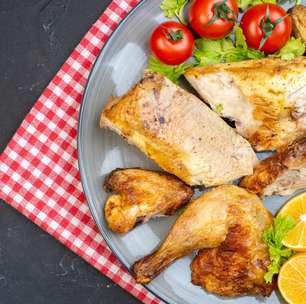 Carne vermelha pode ser mais saudável que frango? Novo estudo derruba mito