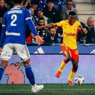 Lens tropeça no Strasbourg e pode ver PSG ampliar vantagem na liderança do Francês