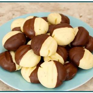 Biscoitinho com chocolate de padaria, uma delícia crocante que derrete na boca