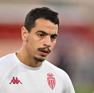 Tribunal cancela julgamento de ex-jogador da seleção francesa acusado de estupro