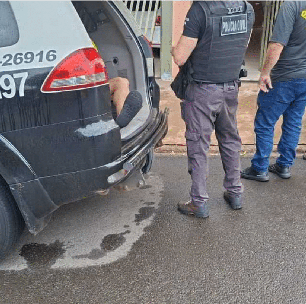 Casal é preso por quebrar pernas e braços para matar bebê de dois meses