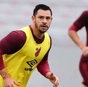 Bons nomes? Jogadores livres no mercado que podem reforçar o Vitória em 2026; veja lista completa