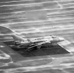 EUA divulgam novas imagens de alvos militares no Irã sendo destruídos: 'Ataques continuam'