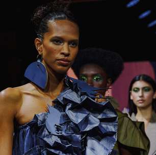 Estilista brasileiro transforma MDF em obras de arte para vestir