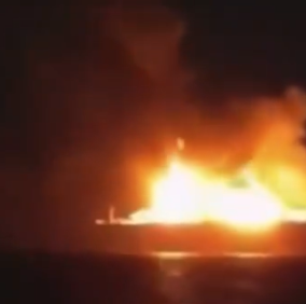 Navio russo com gás natural afunda após 'explosões repentinas' na Líbia; veja vídeo