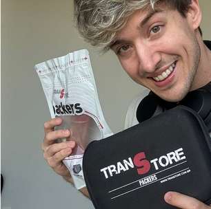 'Eu vivia como um personagem': homem trans fez de prótese para experiência pessoal um negócio de sucesso