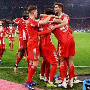 Bayern confirma favoritismo e goleia M'gladbach na Bundesliga