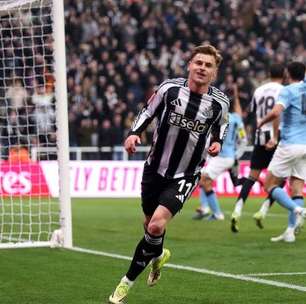 Em jogo com belos gols, Juventus goleia Pisa pelo Italiano