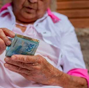 Idosos podem economizar até 50% na sua viagem ao usar direito pouco falado