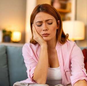 6 frases que pessoas carentes costumam repetir sem perceber, segundo a psicologia